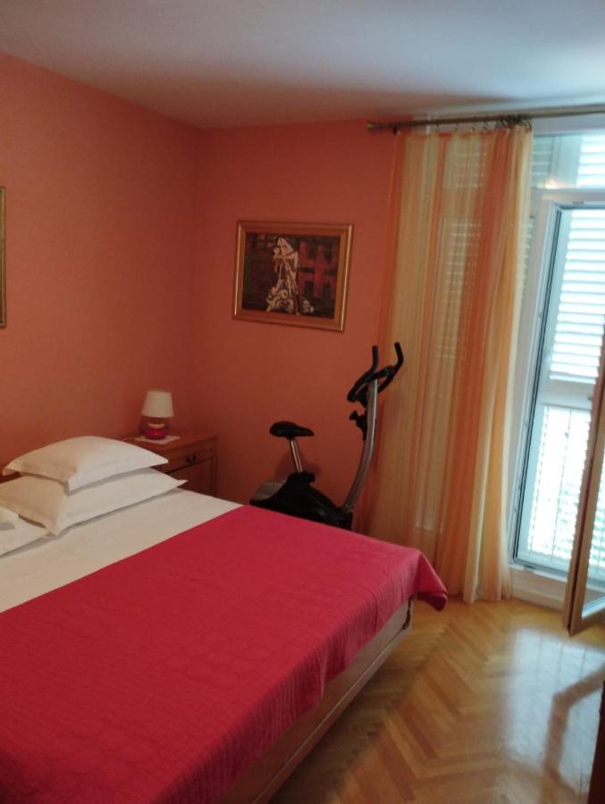 Navis Split Apartment ภายนอก รูปภาพ